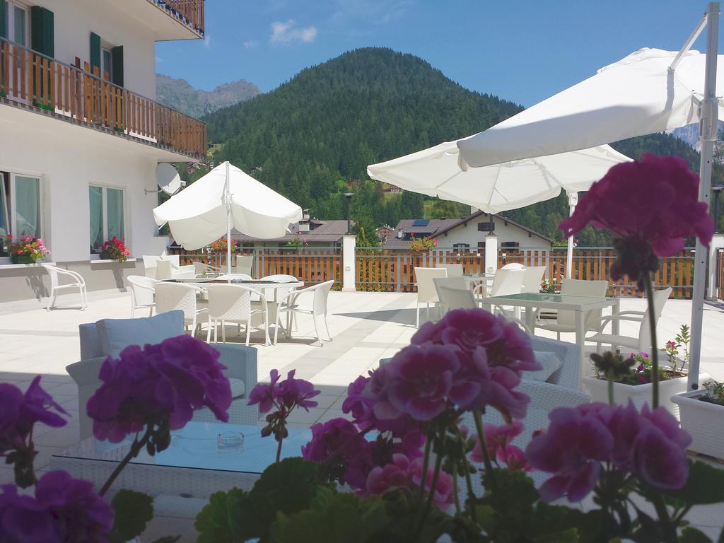 Hotel Pineta Falcade Kültér fotó